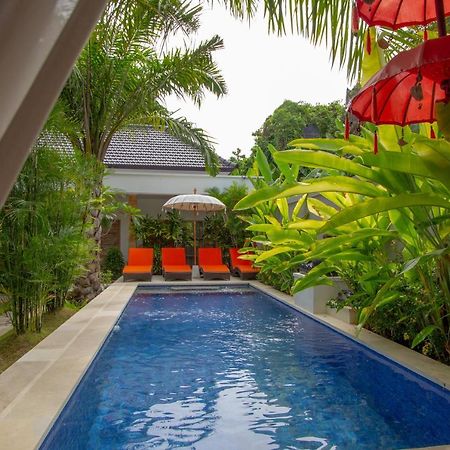 Bali Komang Guest House Sanur エクステリア 写真