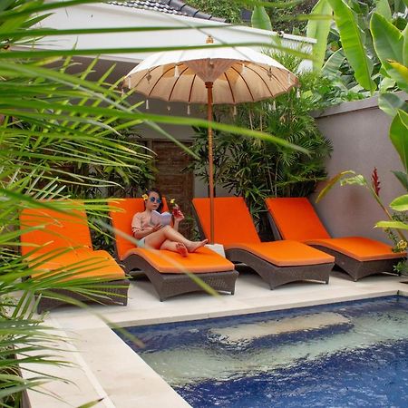 Bali Komang Guest House Sanur エクステリア 写真